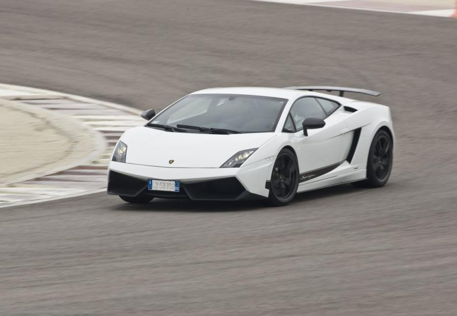  Lamborghini Gallardo LP570-4 Superleggera 2010 года  (фото 132 из 183)